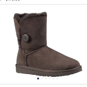Ugg Bailey Button Short Boots 6 chocolate brown